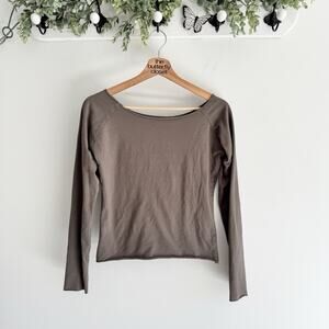 brandy melville Boat Neck Green Long Sleeve Solid Top CM